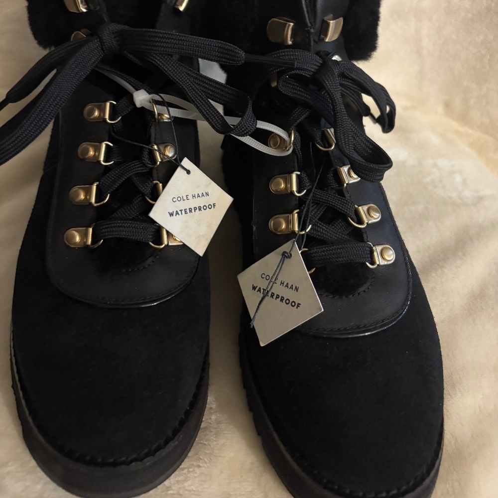 New Cole Haan Winter BootsSize  6.5B Waterproof Black Lugged Sole Real Fur